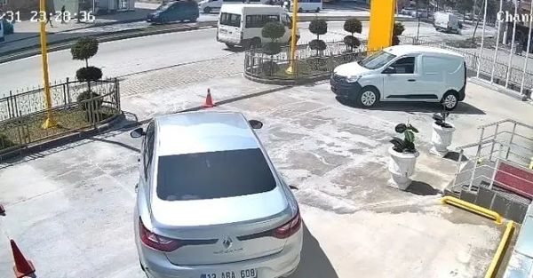 Tatvan'da Minibüsün Çarptığı 4 Yaşındaki Çocuk Yaşamını Yitirdi