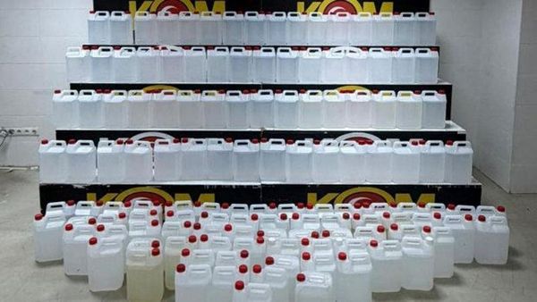 Sahte Alkol Üretimine Yönelik Operasyonda 1 Ton Etil Alkol Ele Geçirildi