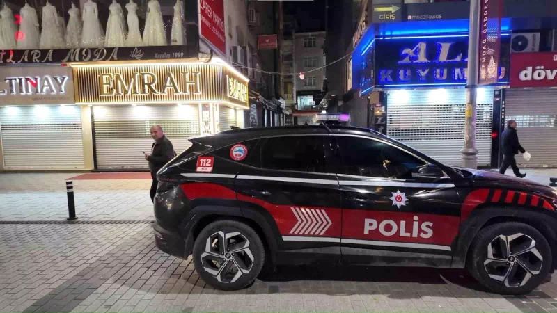 Ümraniye'de Kuyumcuda Doldur-Boşalt Kazası: İş Arkadaşını Vurdu