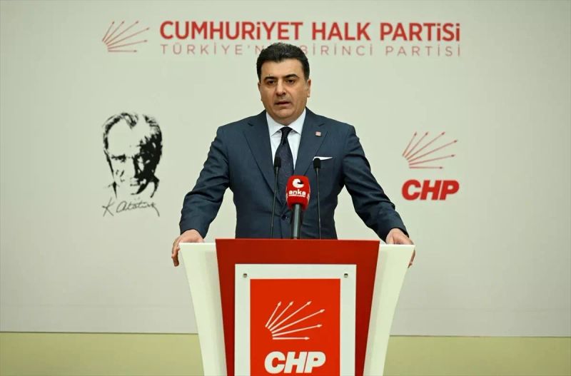 CHP, Uşak Belediye Başkanı Özkan Yalım'ın Üyeliğini Askıya Aldı