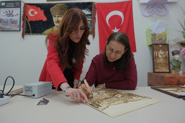 Hemşire Yeşim Bocuna, Kanserle Mücadelesinde Umudu Korumanın Önemini Vurguladı