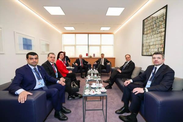 Numan Kurtulmuş ve Andrej Plenkovic Zagreb'de Görüştü