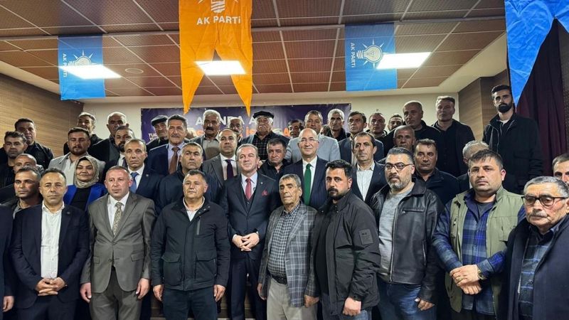 Hakkari'de Gelecek Partisi'nden 400'e Yakın İsim AK Parti'ye Geçti