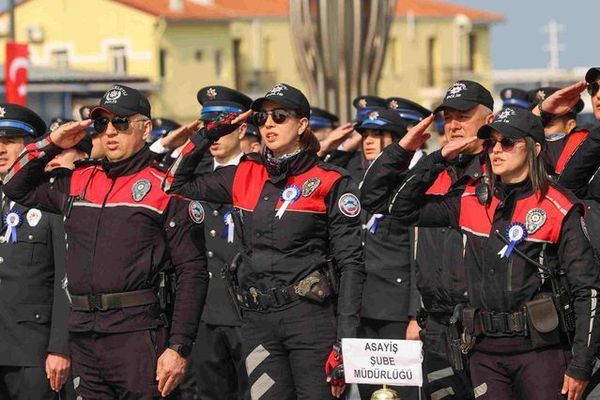 Polis Akademisi'nde 10 Bin Adayın Mezuniyeti Hazirana Öne Alındı