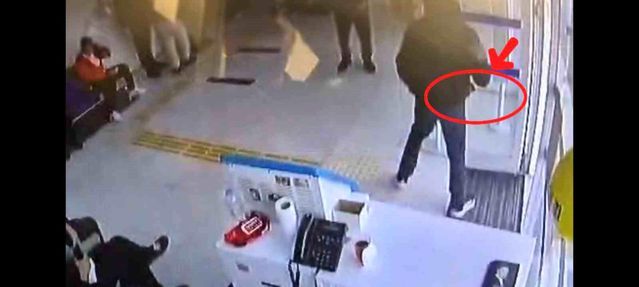 Mersin'de Banka Soygunu Girişimi: Şüpheli Hızla Yakalandı ve Tutuklandı