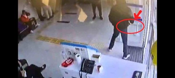 Mersin'de Banka Soygunu Girişimi: Şüpheli Hızla Yakalandı ve Tutuklandı