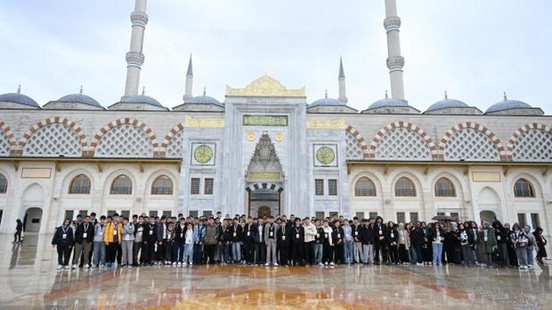 Başkan Altay açıkladı: Genç Seyyah projesiyle 25.920 öğrenci daha İstanbul'u keşfedecek