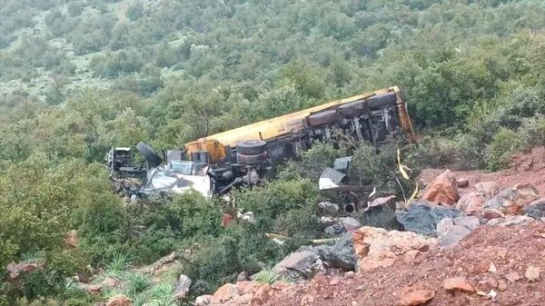 Gaziantep İslahiye'de Devrilen Tırın Sürücüsü Yaşamını Yitirdi