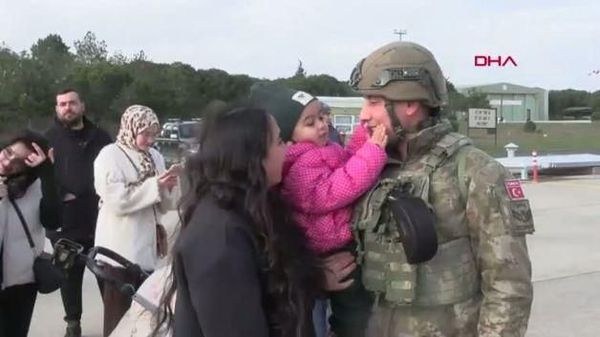 Mehmetçik, Steadfast Dart 2026 Tatbikatı Sonrası Tekirdağ’da Coşkuyla Karşılandı