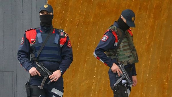 ABD'den Arnavutluk'a Güvenlik Uyarısı ve Bulgaristan'dan İran Notasının Doğrulanması