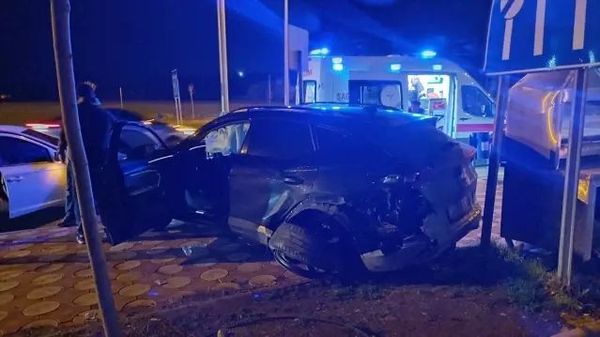 Batman'da SUV ve Otomobil Çarpıştı: 1 Kişi Yaralandı