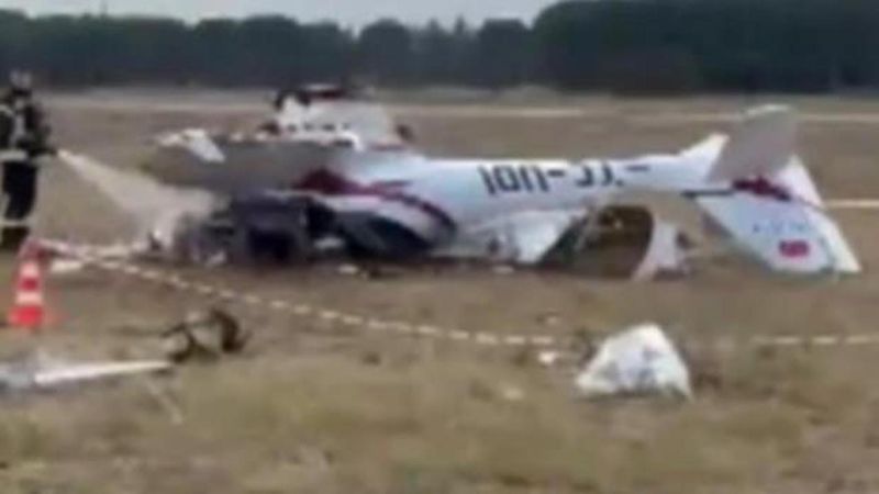 Fransız Ordusuna Ait Eğitim Uçağı Düştü: 2 Pilot Yaralandı