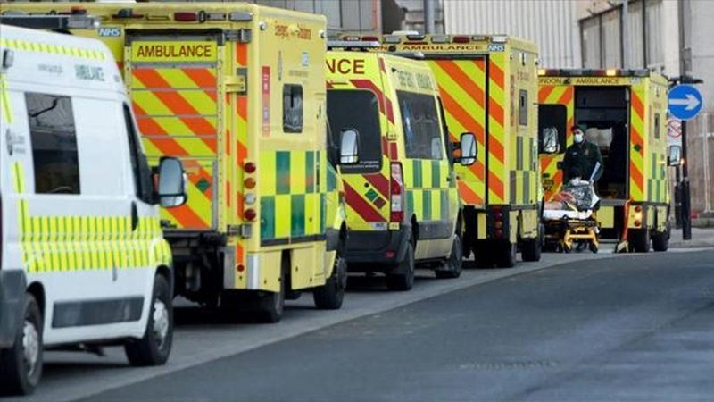 İngiltere'de Canterbury Üniversitesi'nde Menenjit Salgını: 2 Ölü, 11 Hastanede, 30 Bin Kişi Takipte