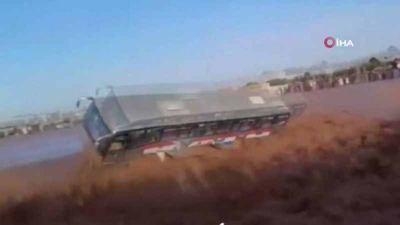 Afganistan ve Pakistan'da Şiddetli Seller 47 Can Aldı