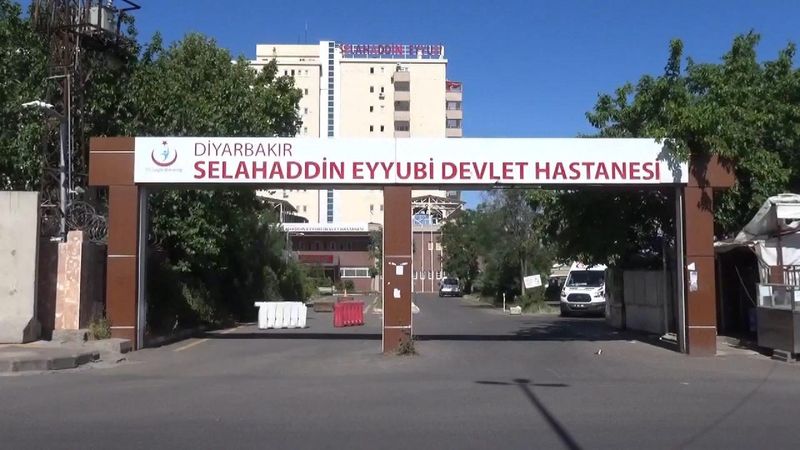 Diyarbakır'da "Dur" İhtarına Uymayan Sürücü 2 Polisi Yaraladı, 329 Bin TL Ceza Aldı