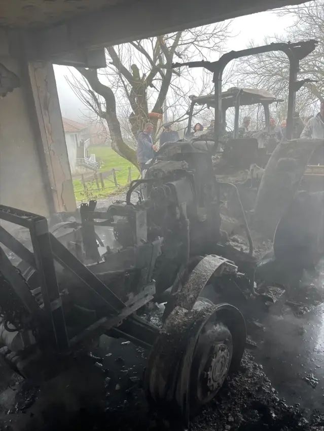 Yığılca'da Garaj Yangını: Çok Sayıda Araç Kullanılamaz Hale Geldi