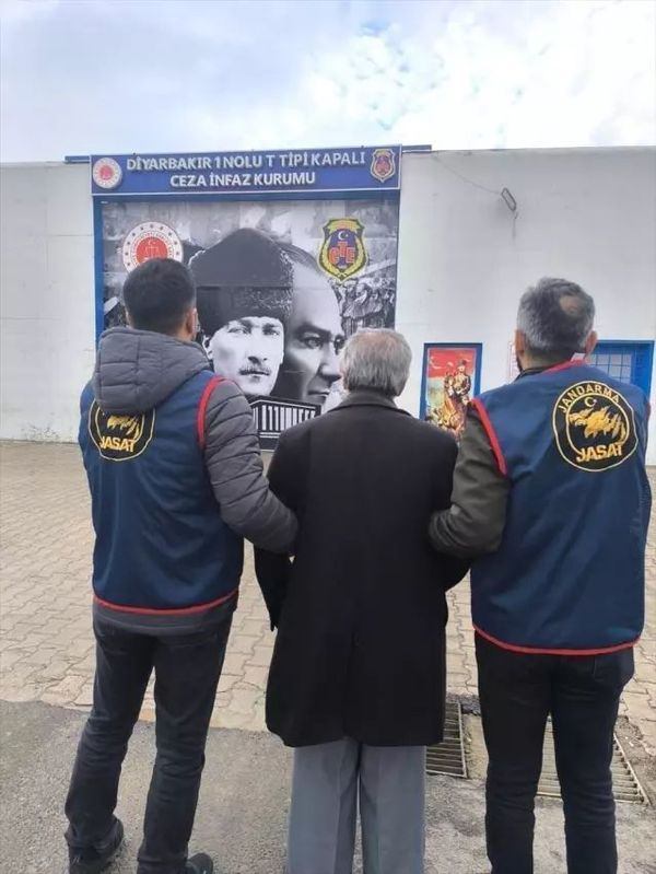 Diyarbakır'da Çeşitli Suçlardan Aranan 111 Şüpheli Yakalandı