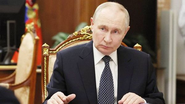 Putin, Paskalya İçin Ukrayna ile 1 Günlük Ateşkes İlan Etti