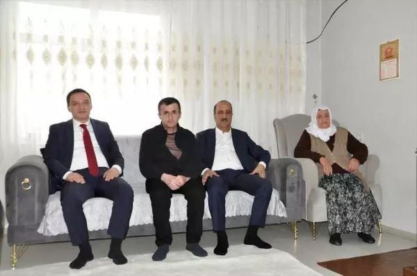 Hizan Kaymakamı Bilgin Ramazan Bayramı’nda Şehit Ailelerini Ziyaret Etti