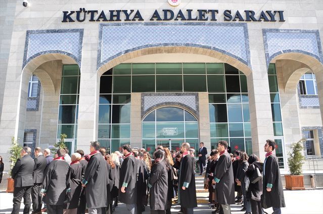 Kütahya'da Avukatlar Günü Törenle Kutlandı