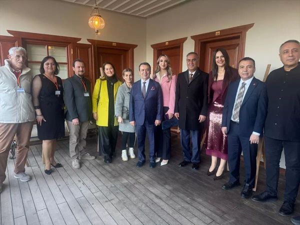 Antalya'da Dijital Sanat ve Sürdürülebilirlik Temalı Sergi Açıldı