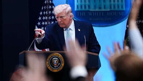Trump NATO'ya Yönelttiği Eleştirilerle Gerginliği Sürdürdü