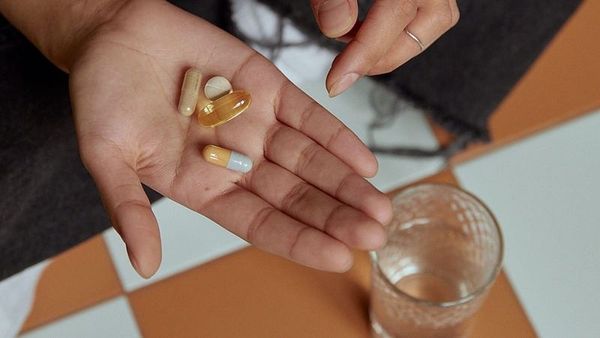 Günlük Multivitamin Kullanımı Biyolojik Yaşlanmayı Birkaç Ay Yavaşlatabilir
