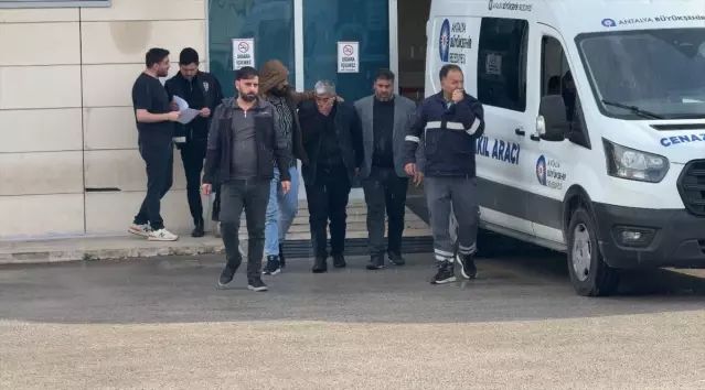 Antalya’daki Konteyner Yangınında 6 Kişi Hayatını Kaybetti