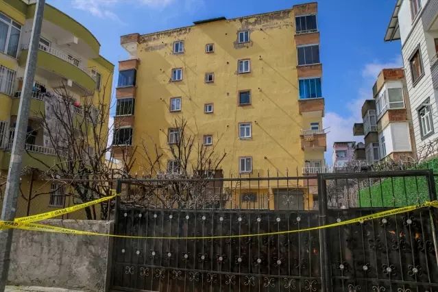 Diyarbakır'da Ses İhbarı Sonrası 5 Katlı Bina Tahliye Edildi