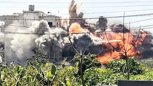 İsrail'in Saldırıları Lübnan'da 700 Bin Kişinin Yerinden Olmasına Neden Oldu