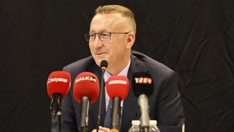 Adapazarı Belediye Başkanı Mutlu Işıksu, AK Parti'den İstifa Etti