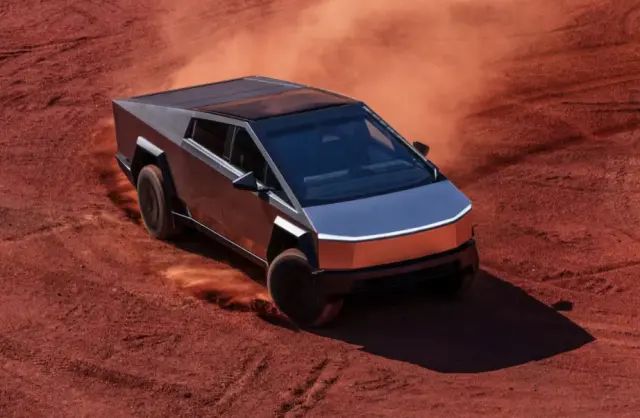 Tesla, Cyberbeast Modelinde 657 Bin Liralık Büyük İndirim Yaptı