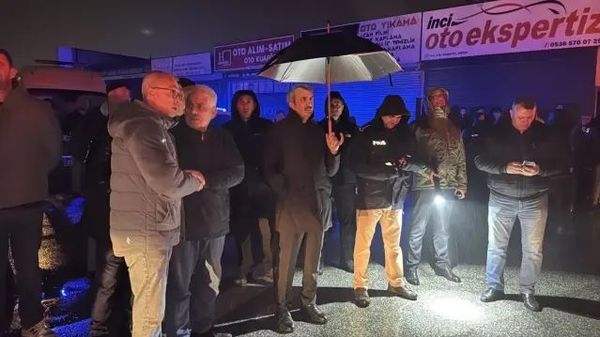 Edirne Sanayi Sitesinde Pimapen Dükkanında Çıkan Yangın Söndürüldü