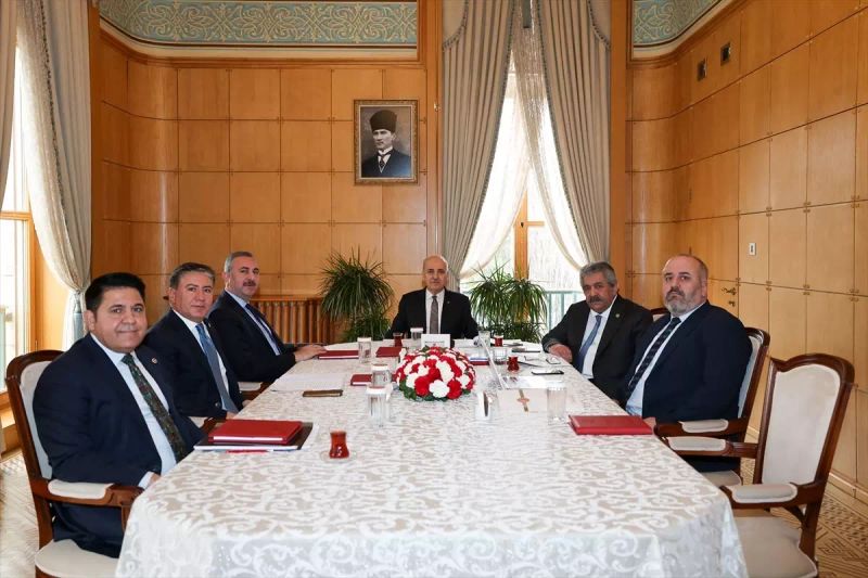 TBMM Başkanı Kurtulmuş, Milli Dayanışma Komisyonu Üyeleriyle Görüştü