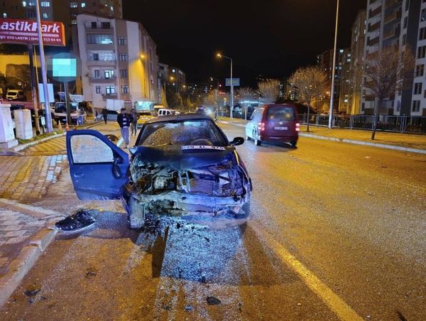 Gümüşhane'de İftar Öncesi Feci Kaza: 1 Ölü, 3 Yaralı