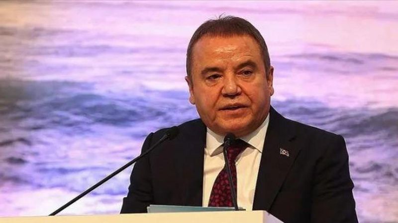 İBB'ye Yönelik Yolsuzluk Soruşturmasında Muhittin Böcek'in İki Şoförü Tutuklandı