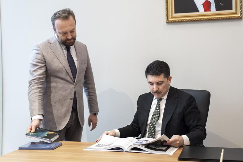 Cumhurbaşkanlığı Özel Kalem Müdürü Doğan, 'Yılın Kareleri' Fotoğraf Yarışmasında Oy Kullandı