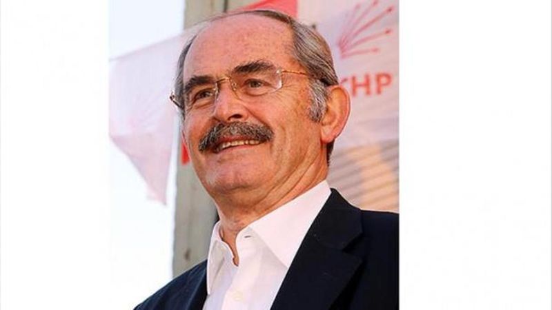 Yılmaz Büyükerşen, CHP Genel Başkanı Özgür Özel'in Balmumu Heykelini Hazırladı