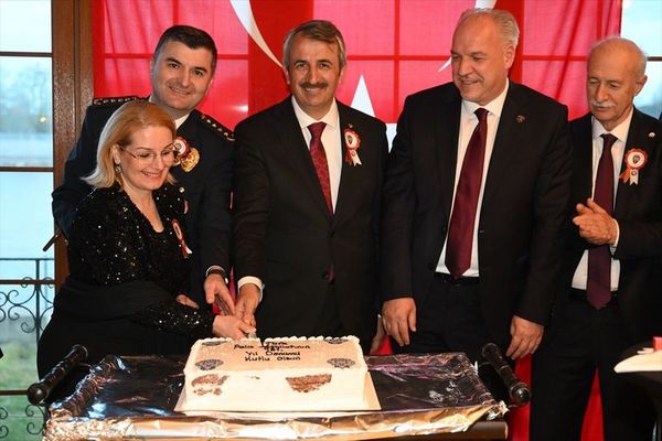 Edirne'de Türk Polis Teşkilatı'nın 181. Kuruluş Yıldönümü Resepsiyonla Kutlandı