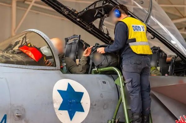 İsrail, İran'a İkinci Dalga Hedefli Saldırı İçin Savaş Uçaklarını Gönderdi