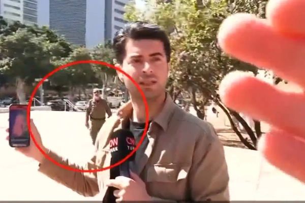 İsrail, CNN Türk'ten İki Gazeteciyi Gözaltına Aldı