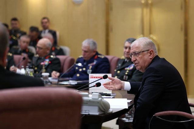 Milli Savunma Bakanı Yaşar Güler, Kara Kuvvetleri Toplantısına Katıldı