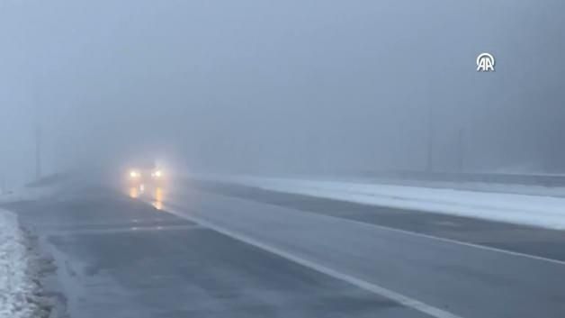 Bolu Dağı'nda Kar ve Sis Ulaşımı Etkiliyor