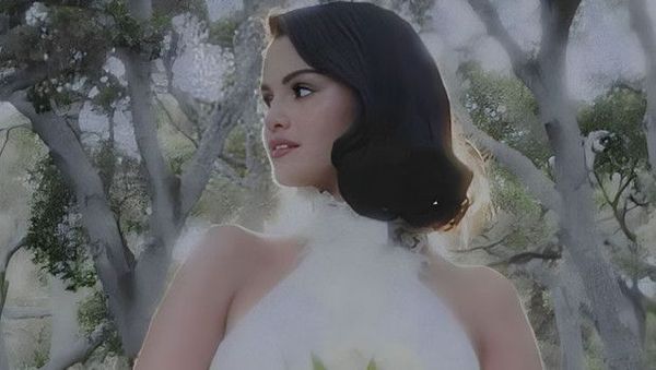 Selena Gomez, Sağlık Sorunlarına Rağmen Anne Olmak İçin Mücadele Ediyor