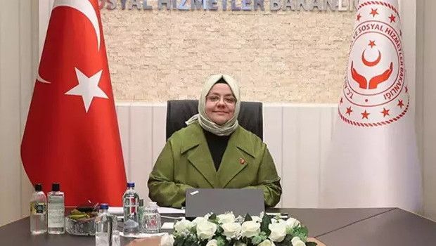 Eskişehir'de Zincirleme Kaza: Eski Bakanlar Koç ve Selçuk Yaralandı