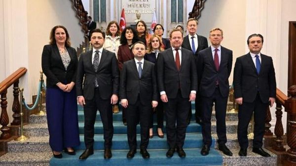 Bakan Gürlek'ten Hollandalı Mevkidaşına FETÖ ile Mücadelede İşbirliği Çağrısı