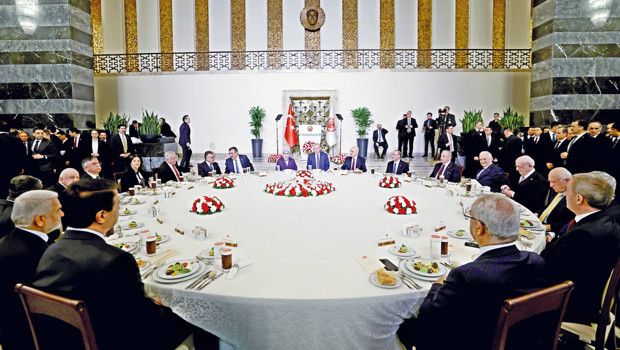 Erdoğan: Dünya Kritik Bir Dönemden Geçiyor, Barışın Yanındayız