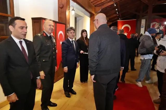 Gelibolu’da Bayramlaşma Töreni Protokol Üyeleriyle Gerçekleşti