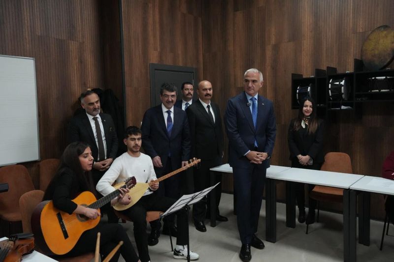 Batman'da Kültür Altyapısı Yeni Nesil 3 Kütüphane ile Güçlendi