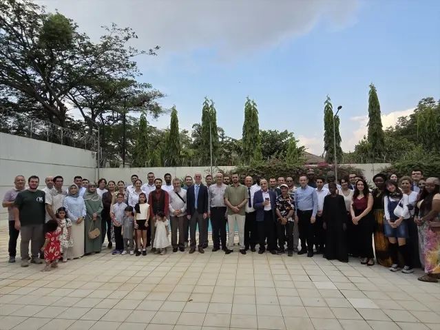 Büyükelçi Poroy, Nijerya'daki Türklerle Ramazan Bayramı'nı Kutladı